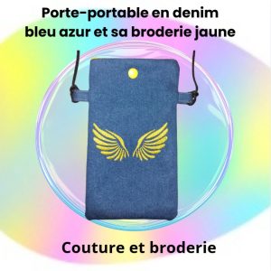 Etui à téléphone portable en denim azur et sa broderie jaune